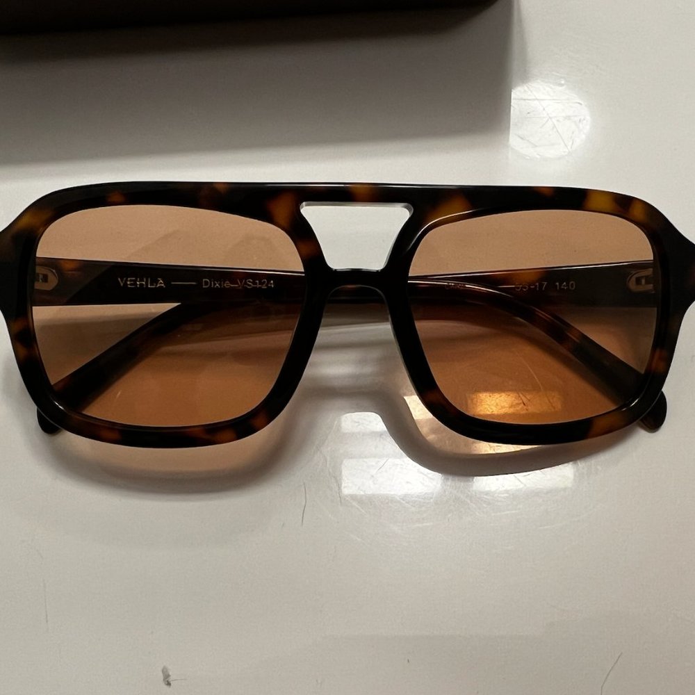 Vehla Dixie Sunglasses unworn - Chocolate tortoise/cinnamon